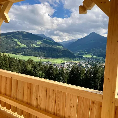 Heissgut Apartman *